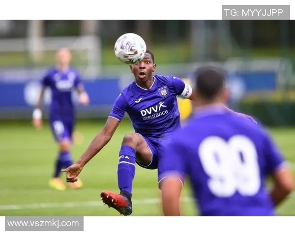 安特卫普与安德莱赫特激战正酣谁能在这场德比中笑到最后